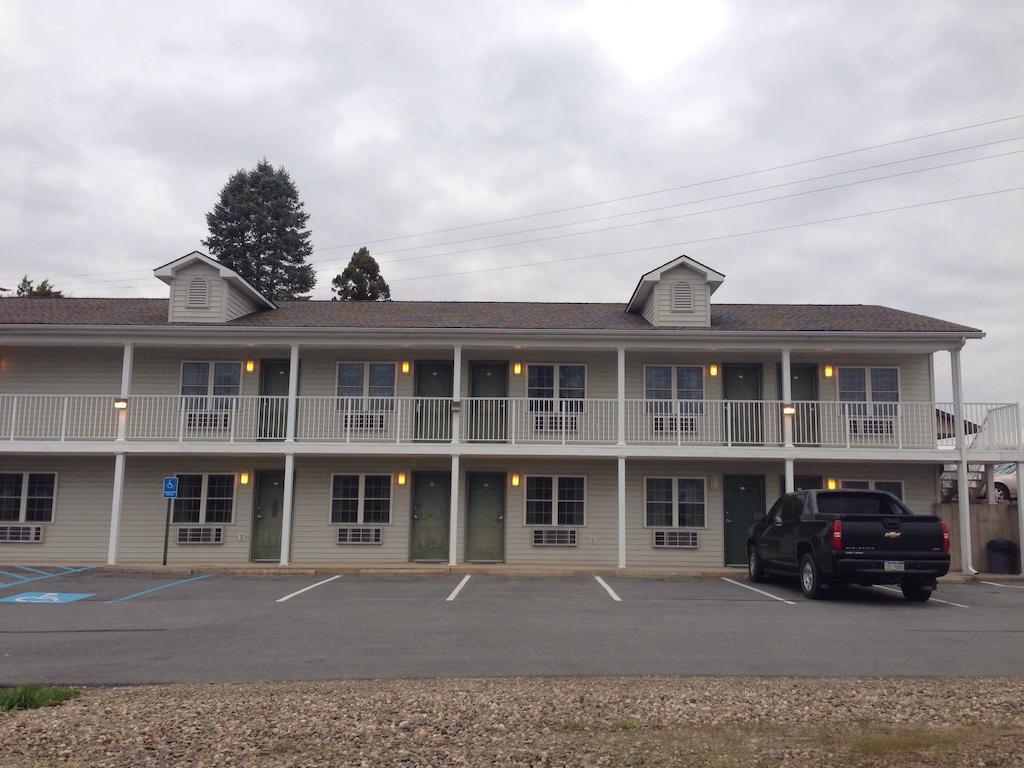 All Suites Inn Budget Host Lewisburg Zimmer foto